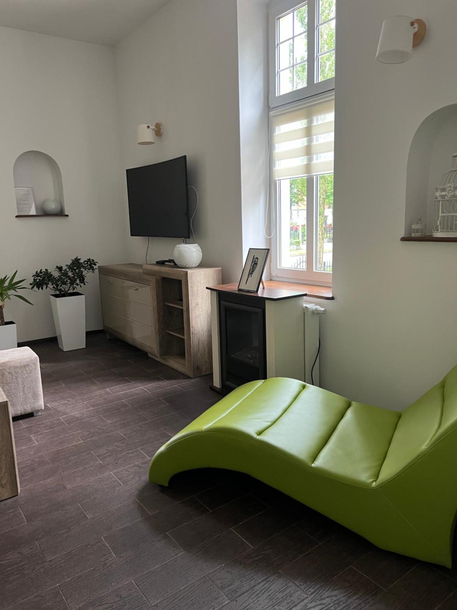 Apartament Ptasie Radio Apartment Szczecinek Exterior photo